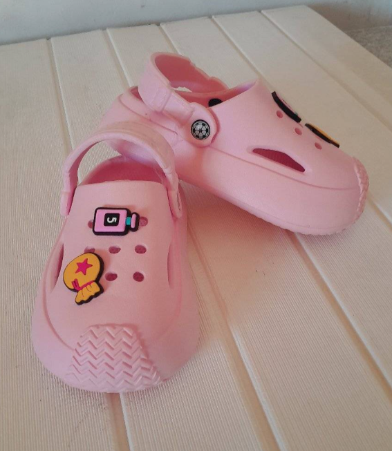Kids crocs