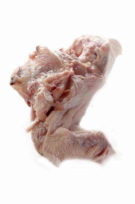 Carcasse de poulet frais