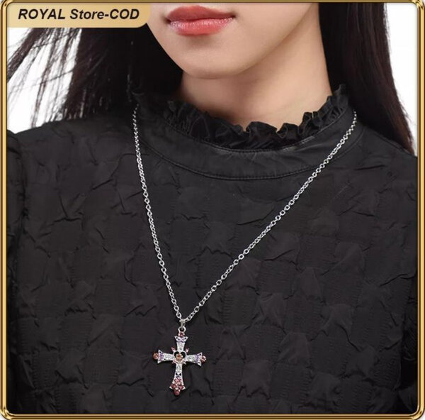 Collier croix élégant strass