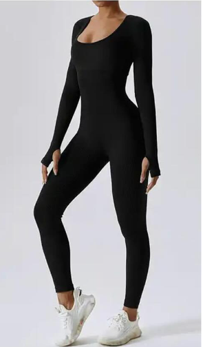 Long sleeved ribbed romper black