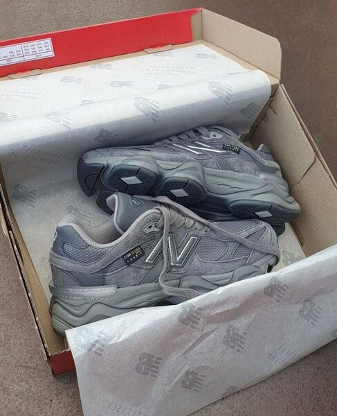 New Balance Sneakers