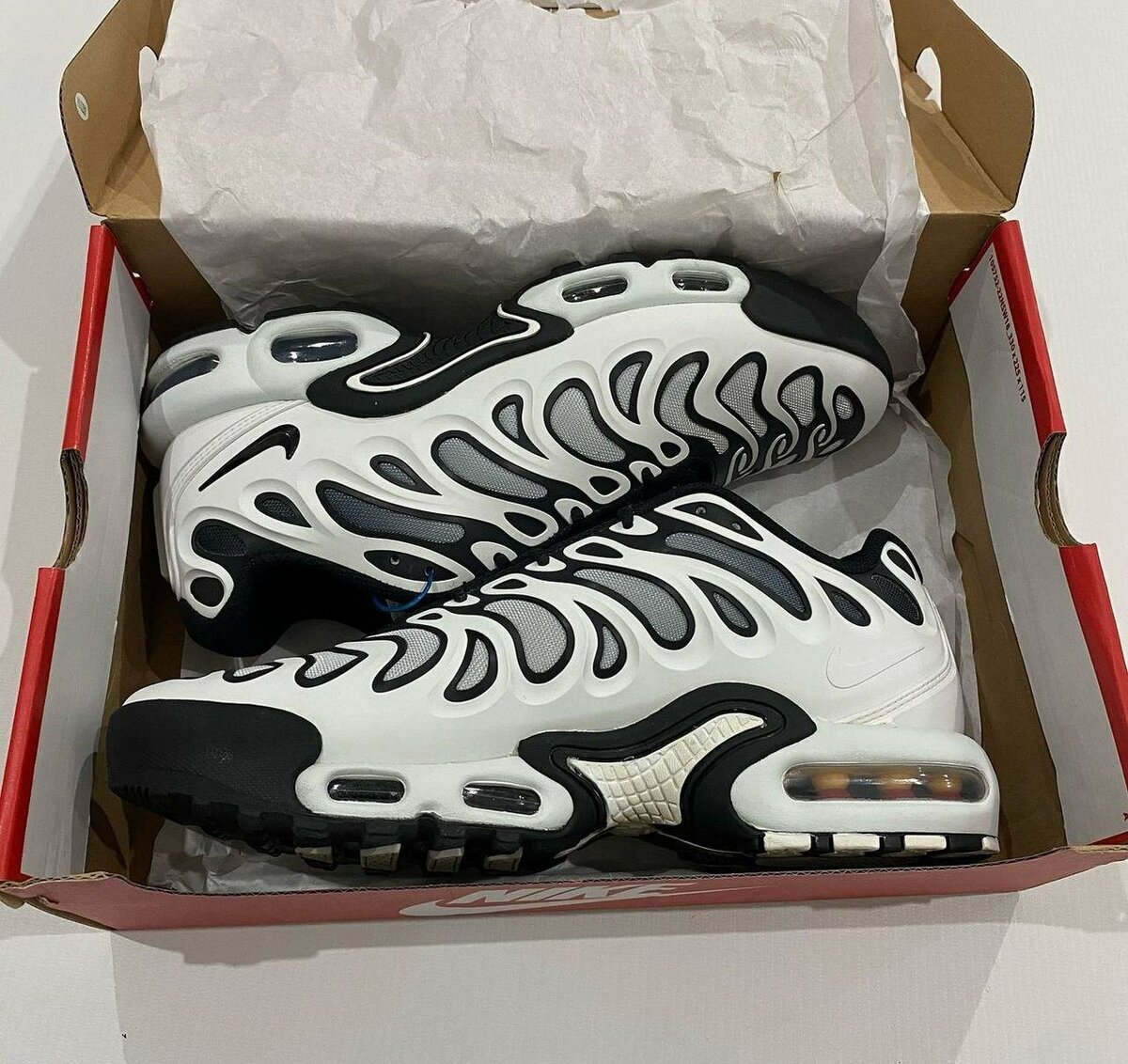 Nike Air Max Plus Sneakers