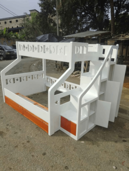 Lit superposé avec rangements