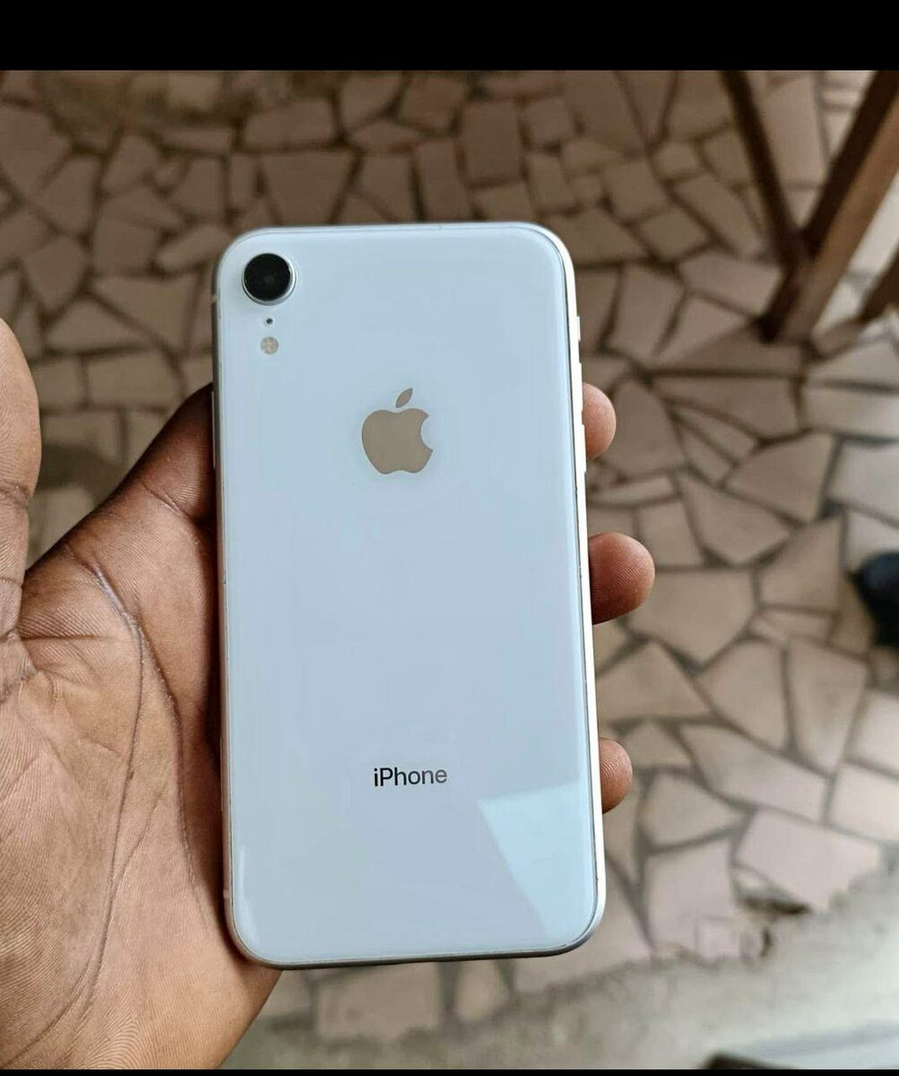 iPhone XR Blanc 64Go