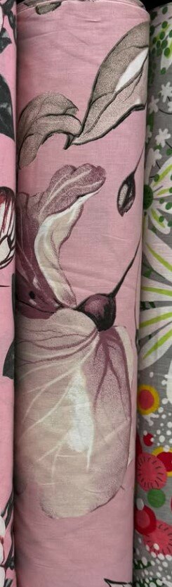 Рулон красивой узорчатой ткани Ранфорс