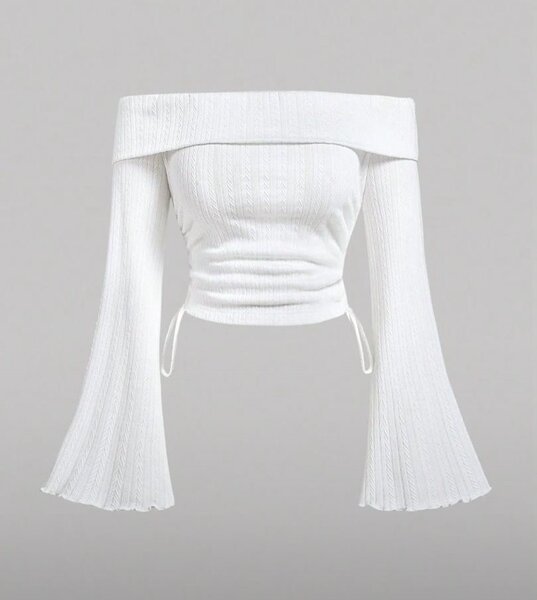 Haut blanc à épaules dénudées