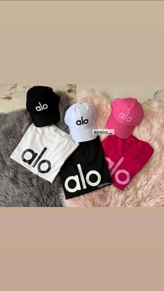 Set casquettes et t-shirts Alo