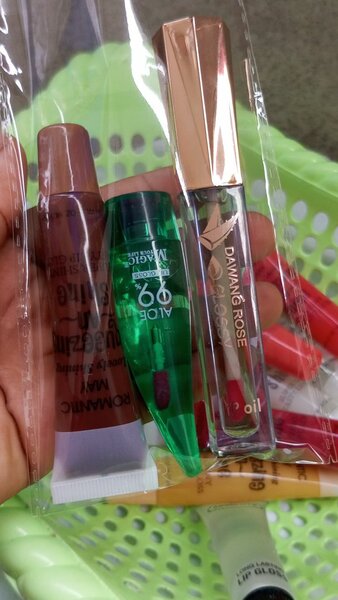 Ensemble de gloss à lèvres brillants