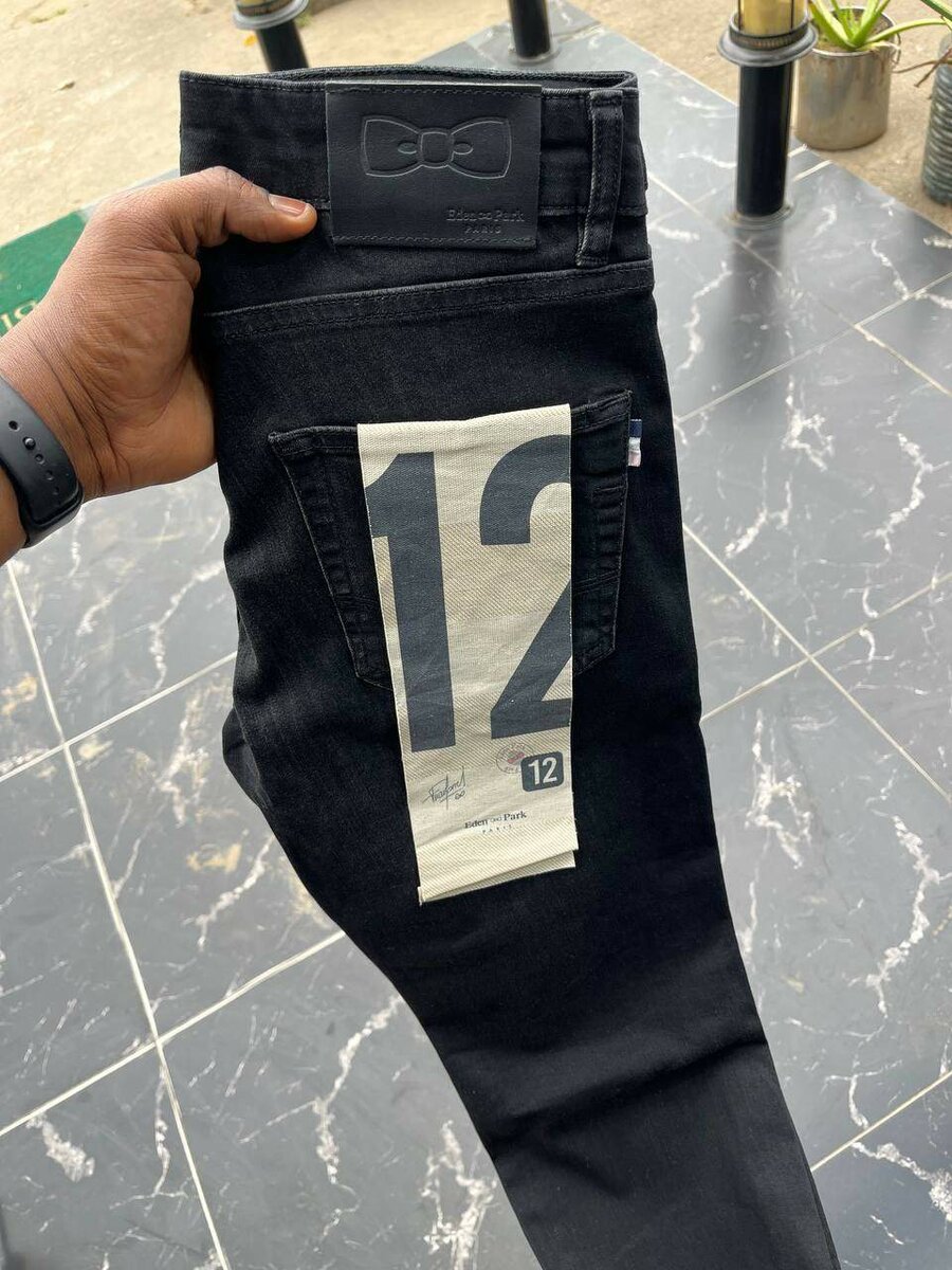 Jean slim noir homme tendance