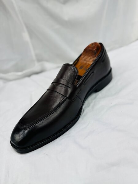 Mocassin en cuir élégant homme