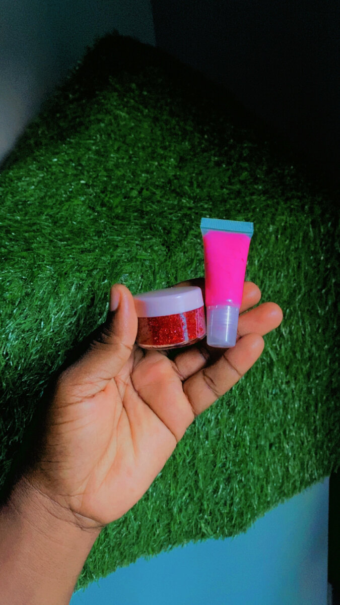 Rouge à lèvres fraise 12H+