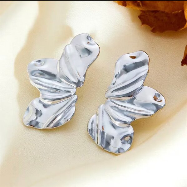 Boucles Papillon Élégantes