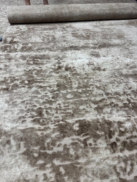 Новая , не подошло размером длина 3,50 Ширина 1,50