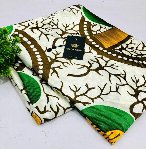 Tissu en Dentelle Suisse