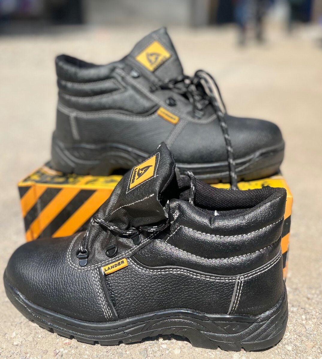 Safety boots
