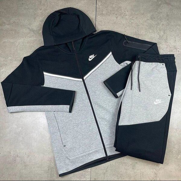 Nike tech fleece