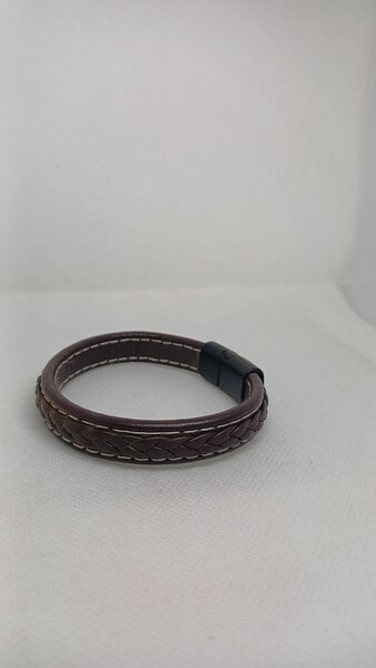 Quality leather bracelet