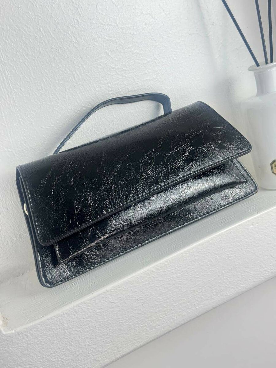 Elegant &classy Leather Clutch