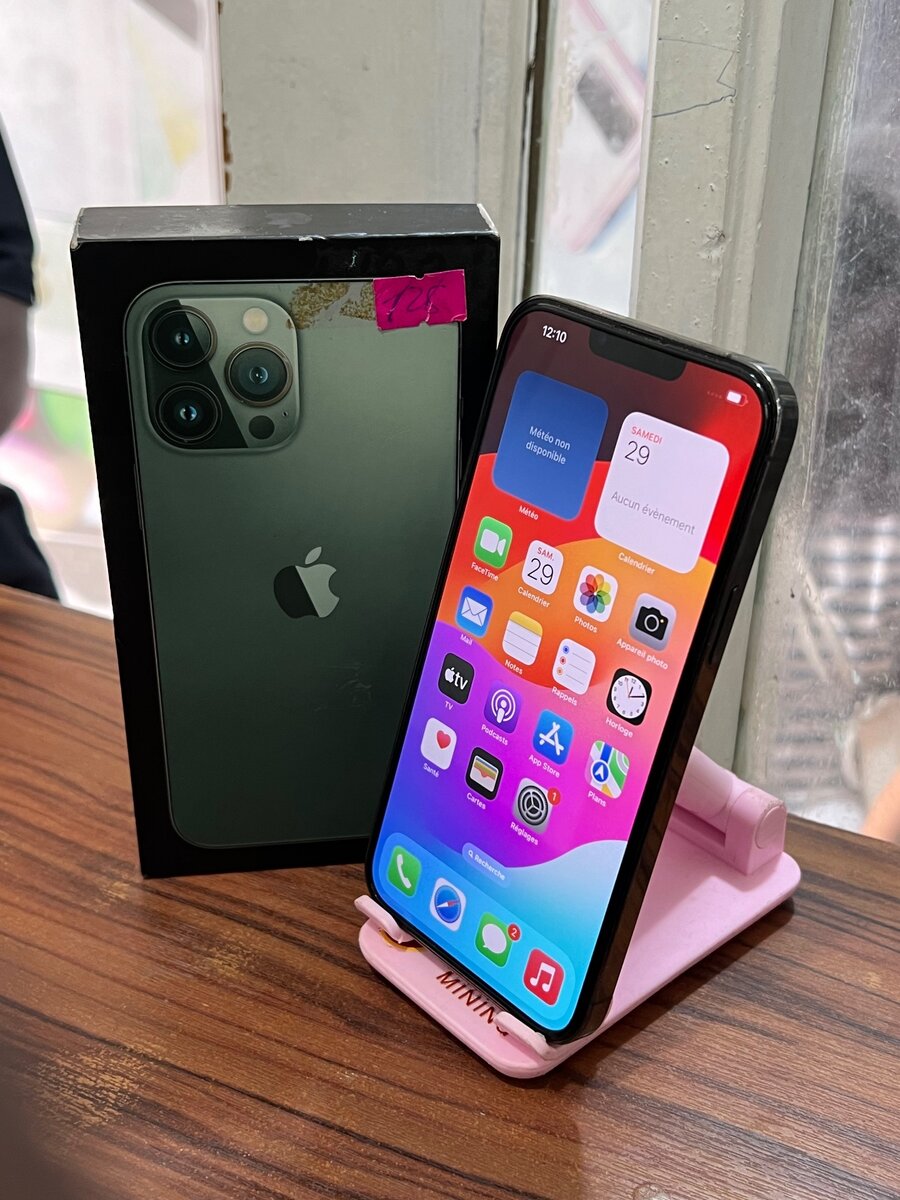 iPhone 13 Pro Max 128gb avec carton