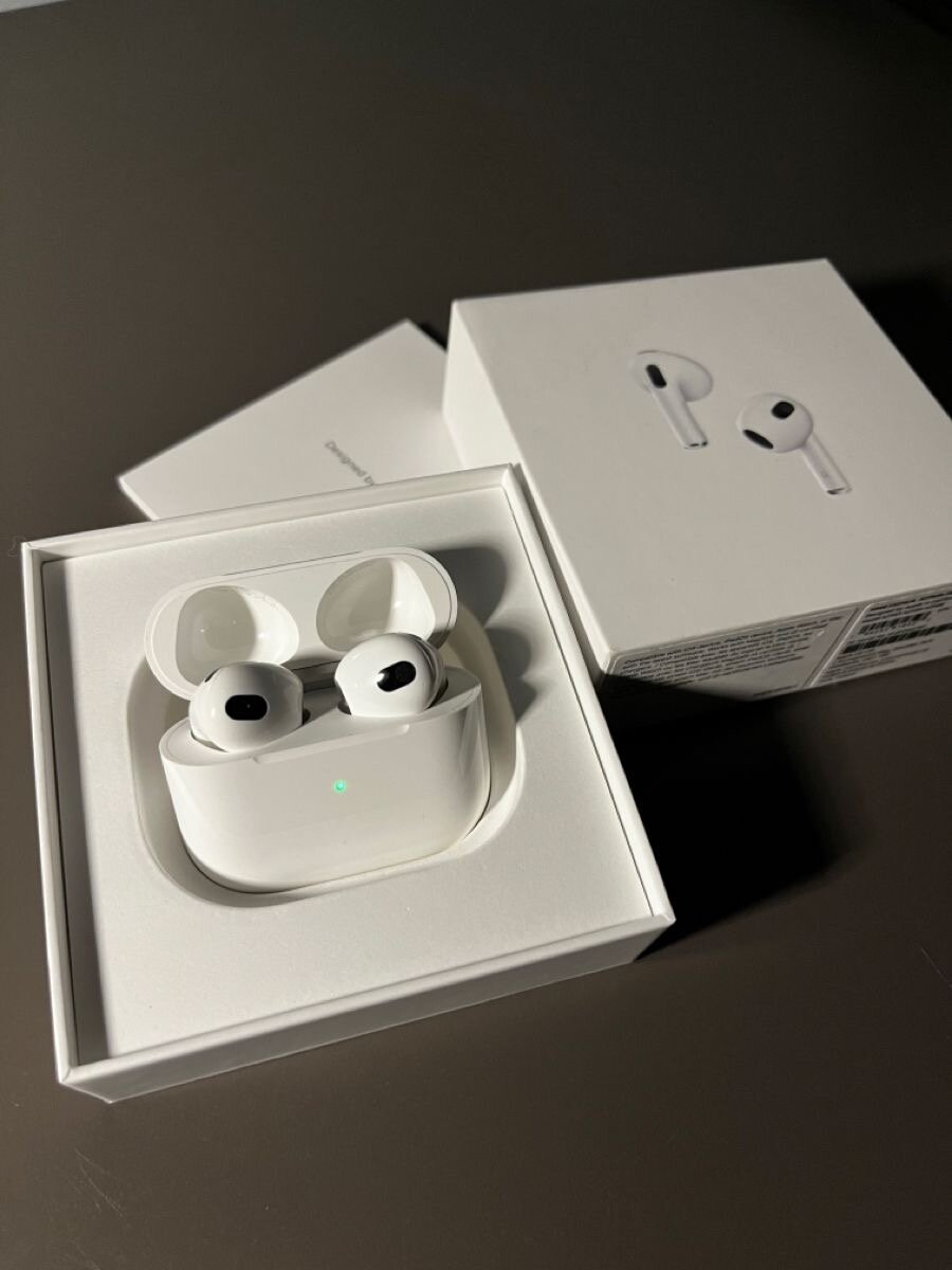 AirPods