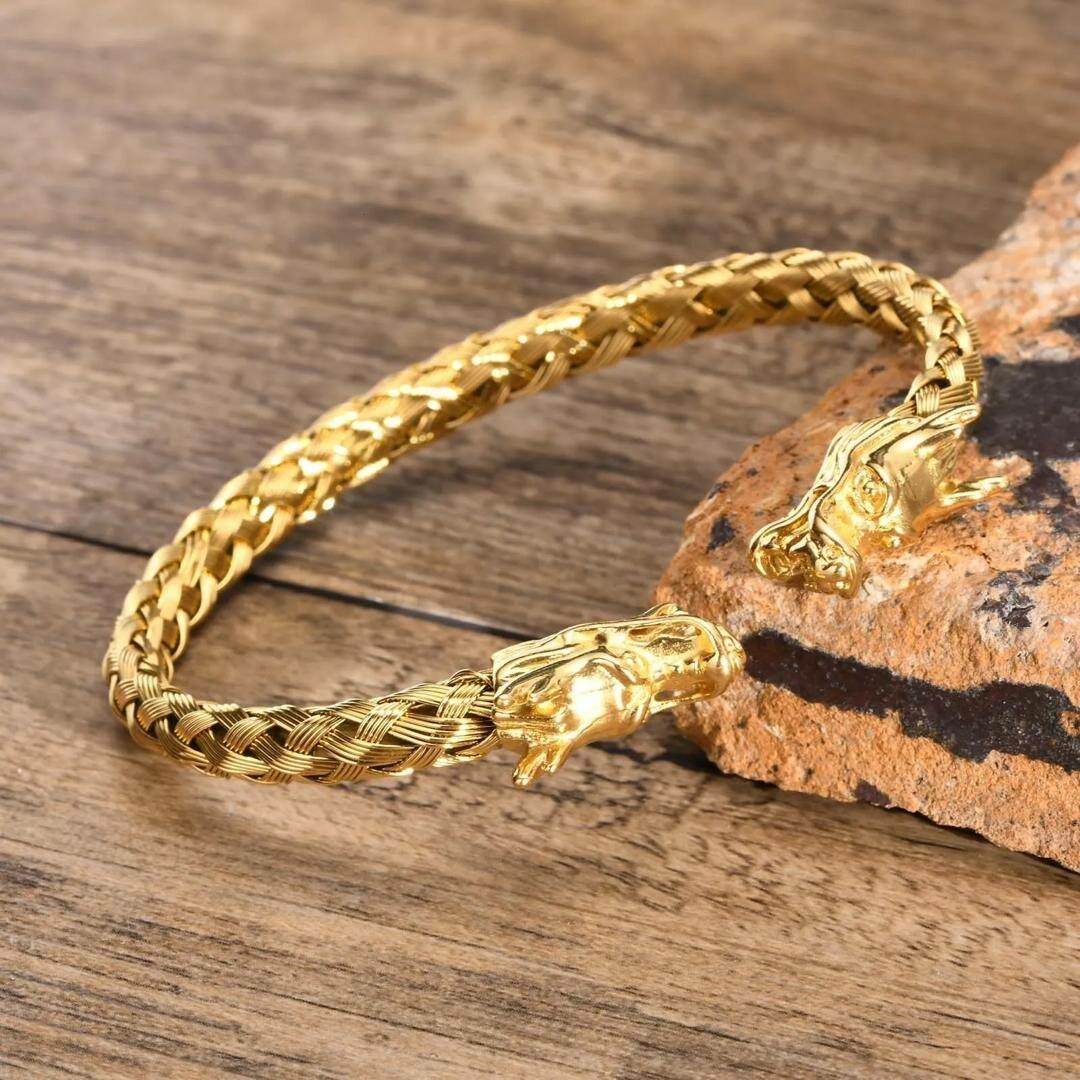 Bracelet en acier doré élégant