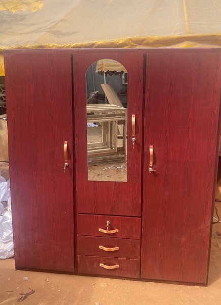 New 3 in 1 wardrobe. Payment on Delivery