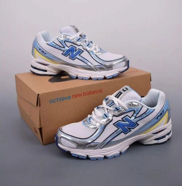 Baskets New Balance 720 Running
