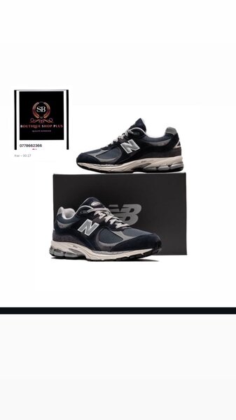 Basket New balance 2002R authentique avec sa boîte