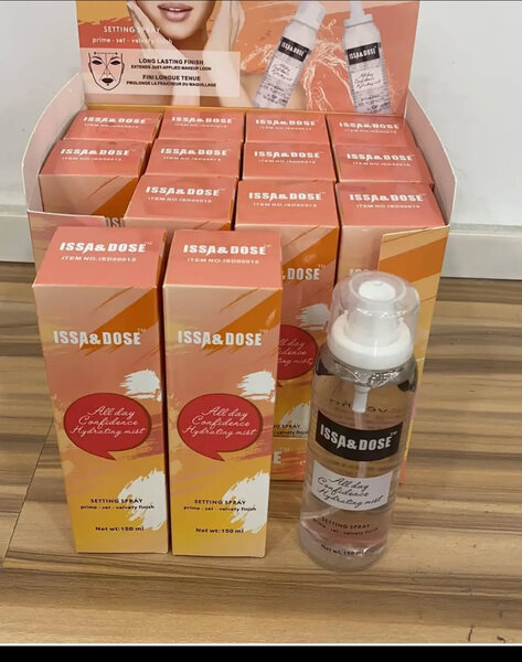 Spray de fixation Makeup Explosion de ISSA&DOSE