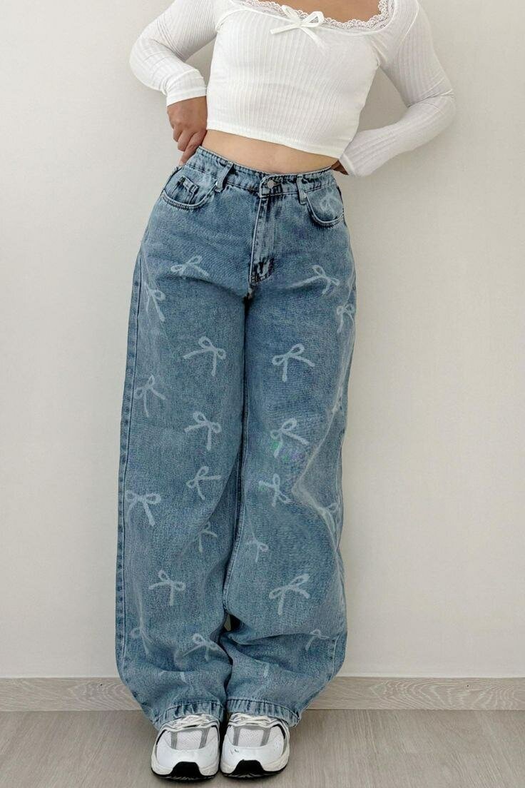 Jean large à motifs nœud