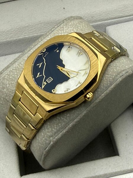 Montre élégante en acier inoxydable