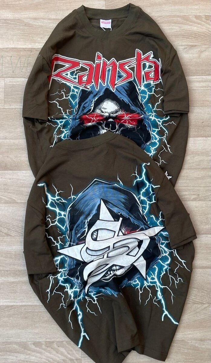 Tee-shirt à capuche graphique