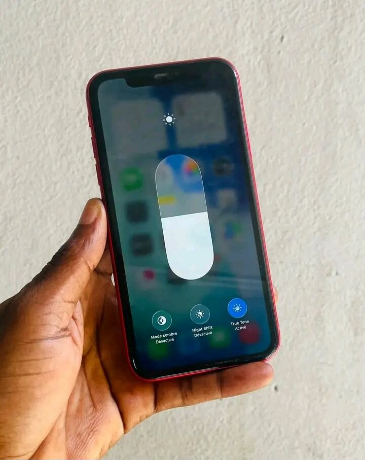 iPhone 11 Rouge 64GB