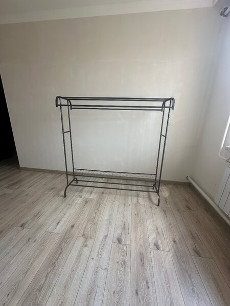 Вешалка высота 1.5м широта 1.5