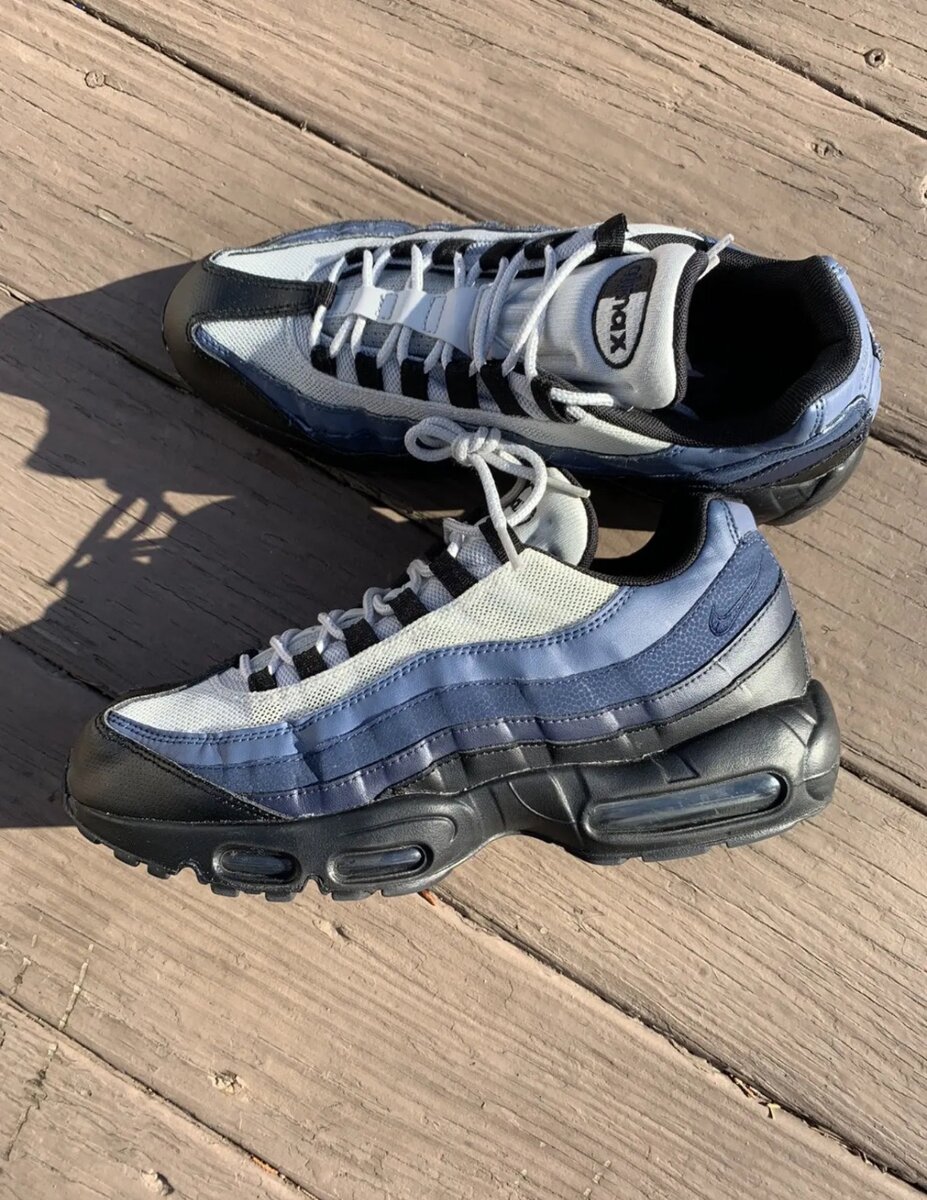 NIKE 95s