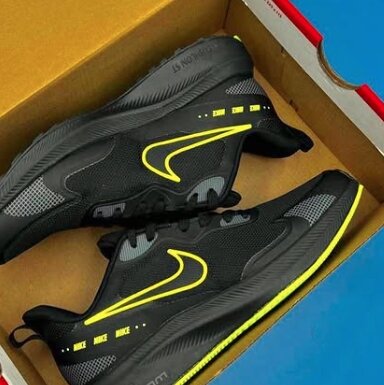 Trainers Adidas sneakers black