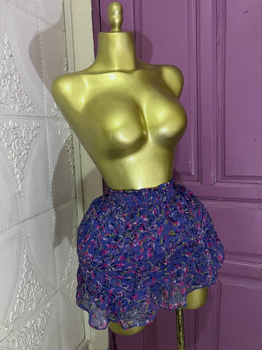 Jupe courte imprimée violette