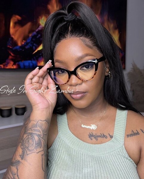 Image glasses, in glossy frame, for work at the computer and telephone with protection against screen radiation