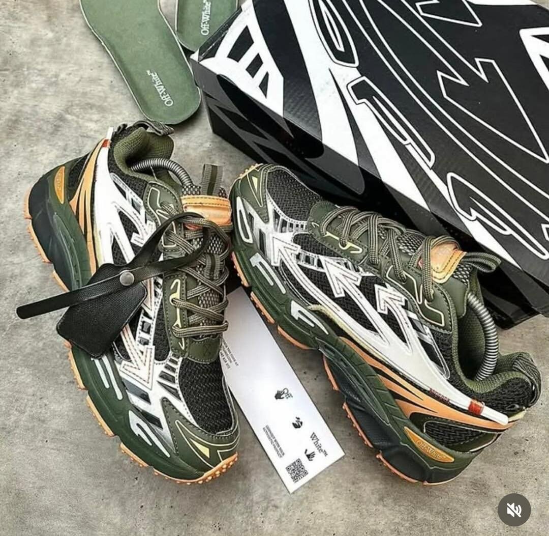 OFF WHITE SNEAKER