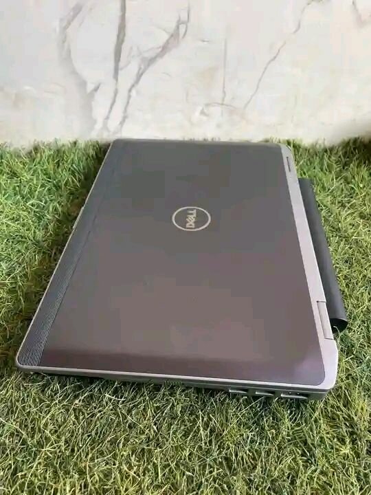 Ordinateur Portable Dell i5