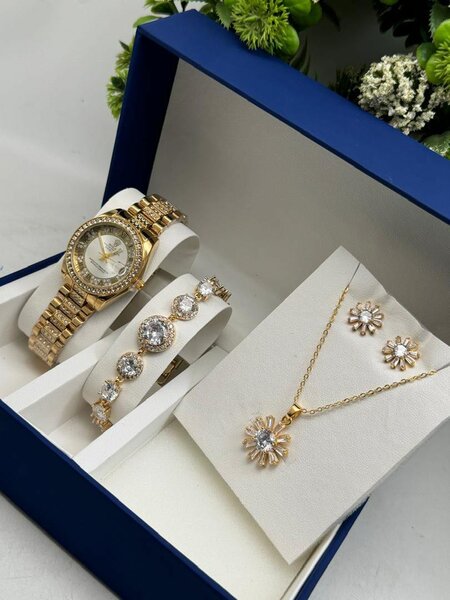 Watch set for ladies