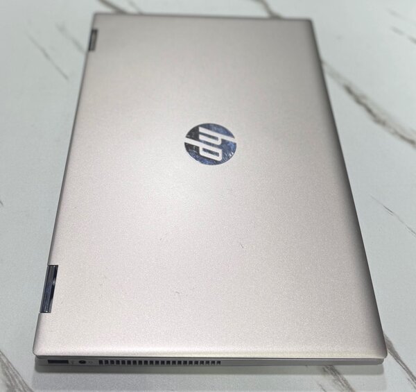 HP Pavilion x360 core i5 10th