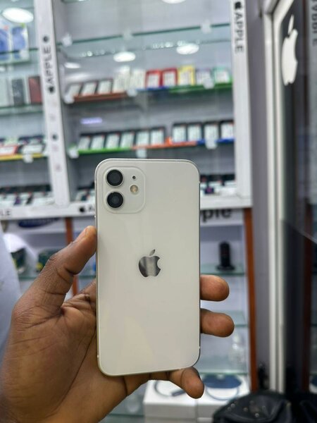 12 simple 64gb tout passe