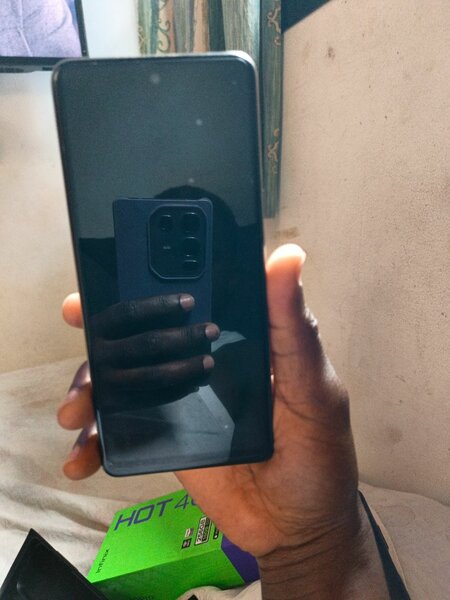 Infinix HOT 40 PRO 256GB  16BG
