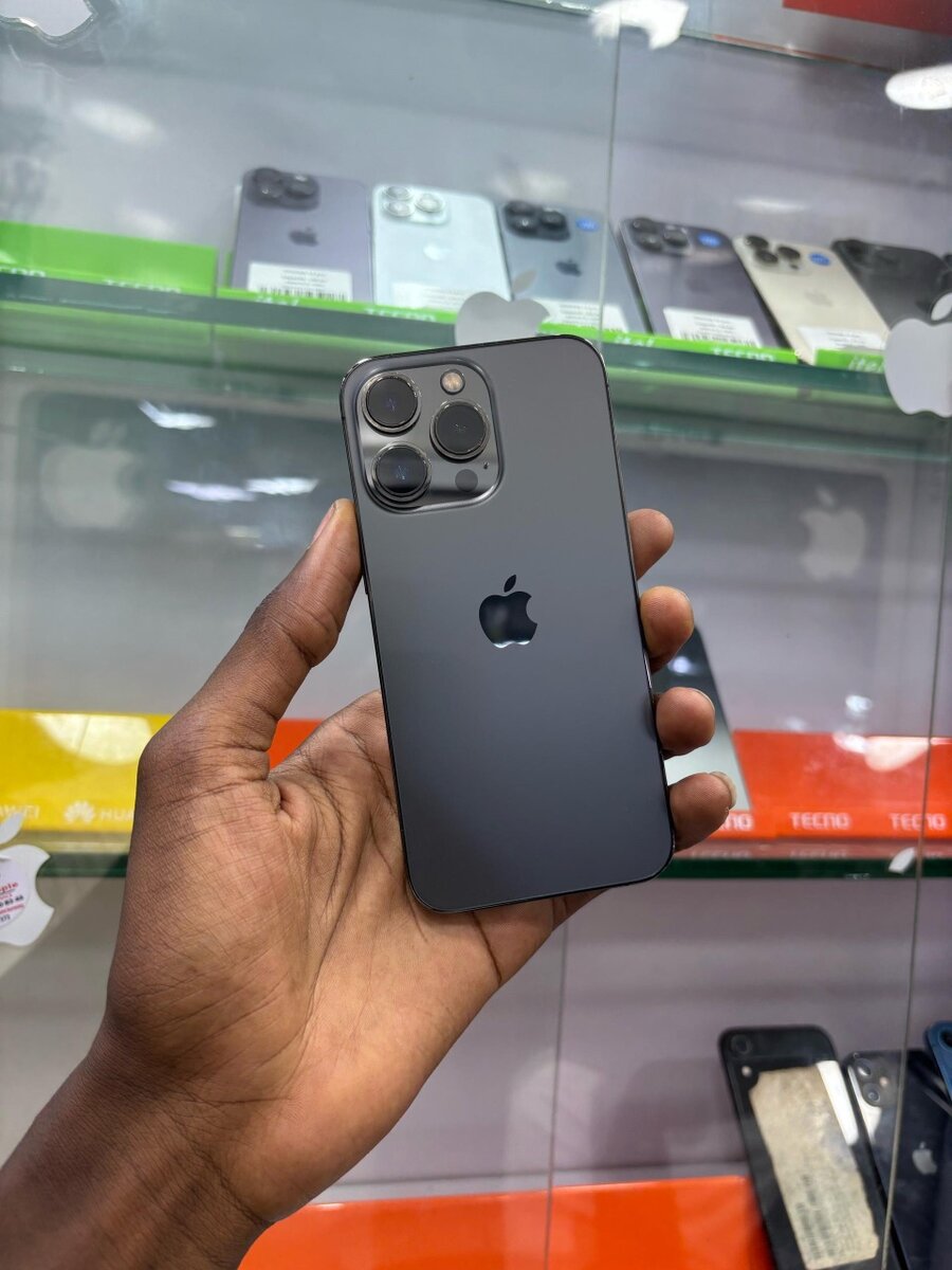 13 pro 128go écran change