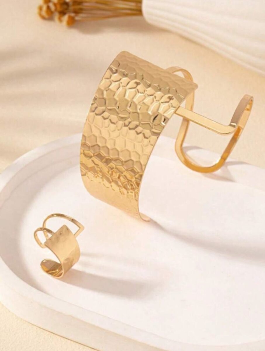 Vintage Bracelet with Ring.