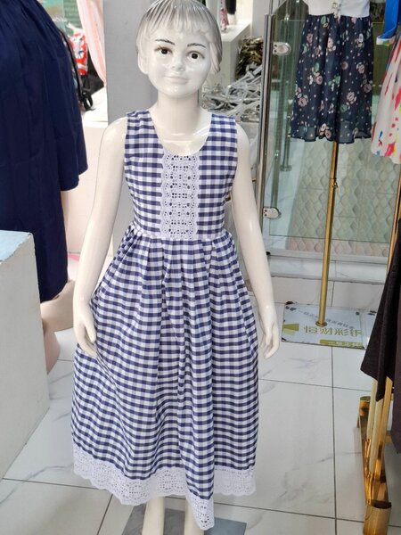 Tenue élégante pour enfants