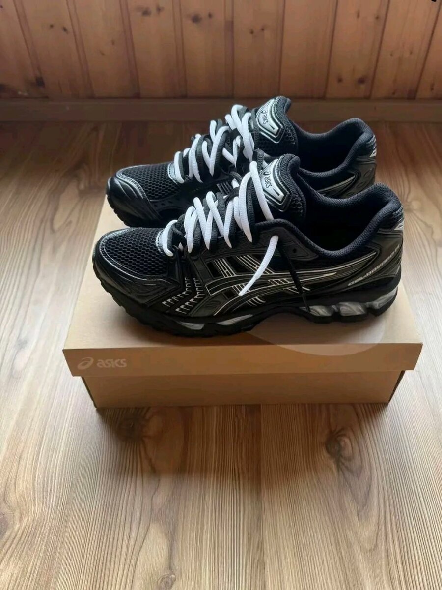 Chaussures de running Asics noires