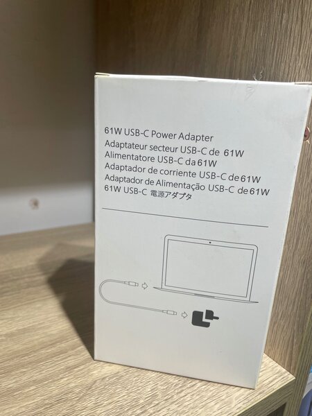 61W USB C power adapter