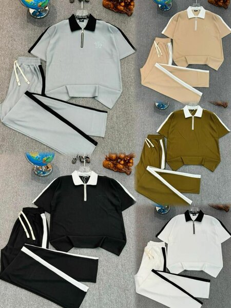 Ensemble de survêtements rayés